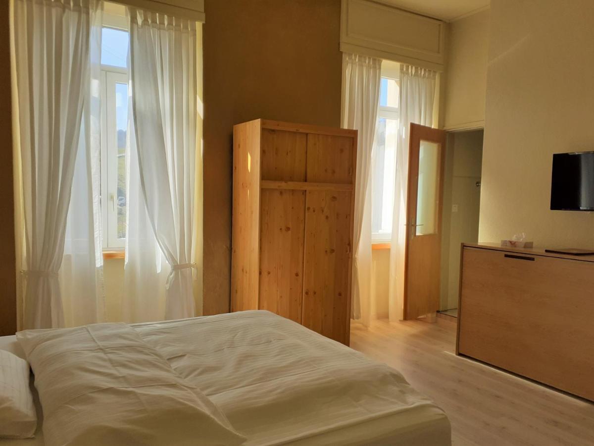 Albergo Hotel Tesserete होटल